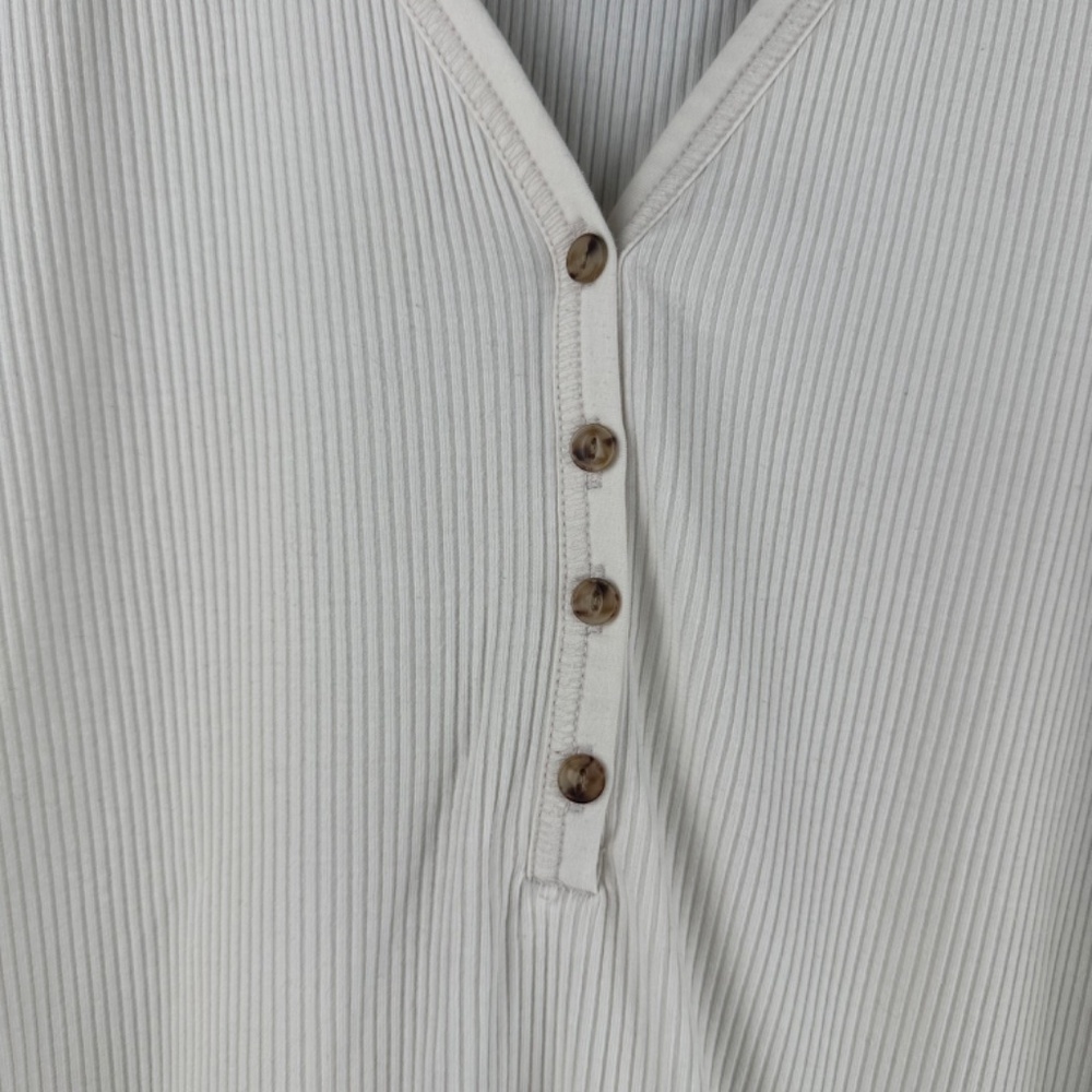Old Navy Women’s Sz XL White Rib Fitted Long Sleeve T-Shirt - Picture 2 of 5